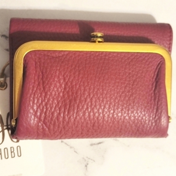 NWT HOBO Sangria 'Robin' Velvet Pebbled Hide Leather Tri-Fold Wallet - Picture 3 of 9